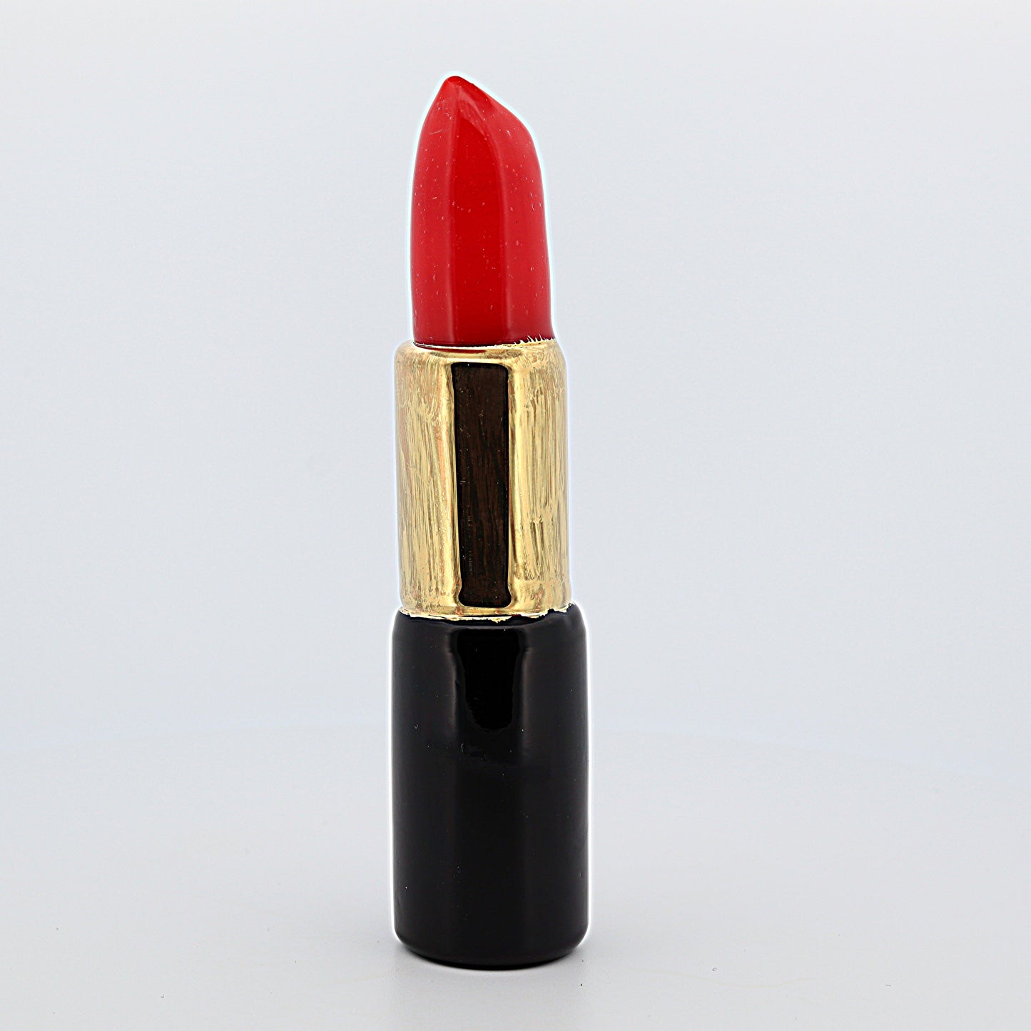 SakiBomb HackySacky “I Want It All” Red Lipstick Onie