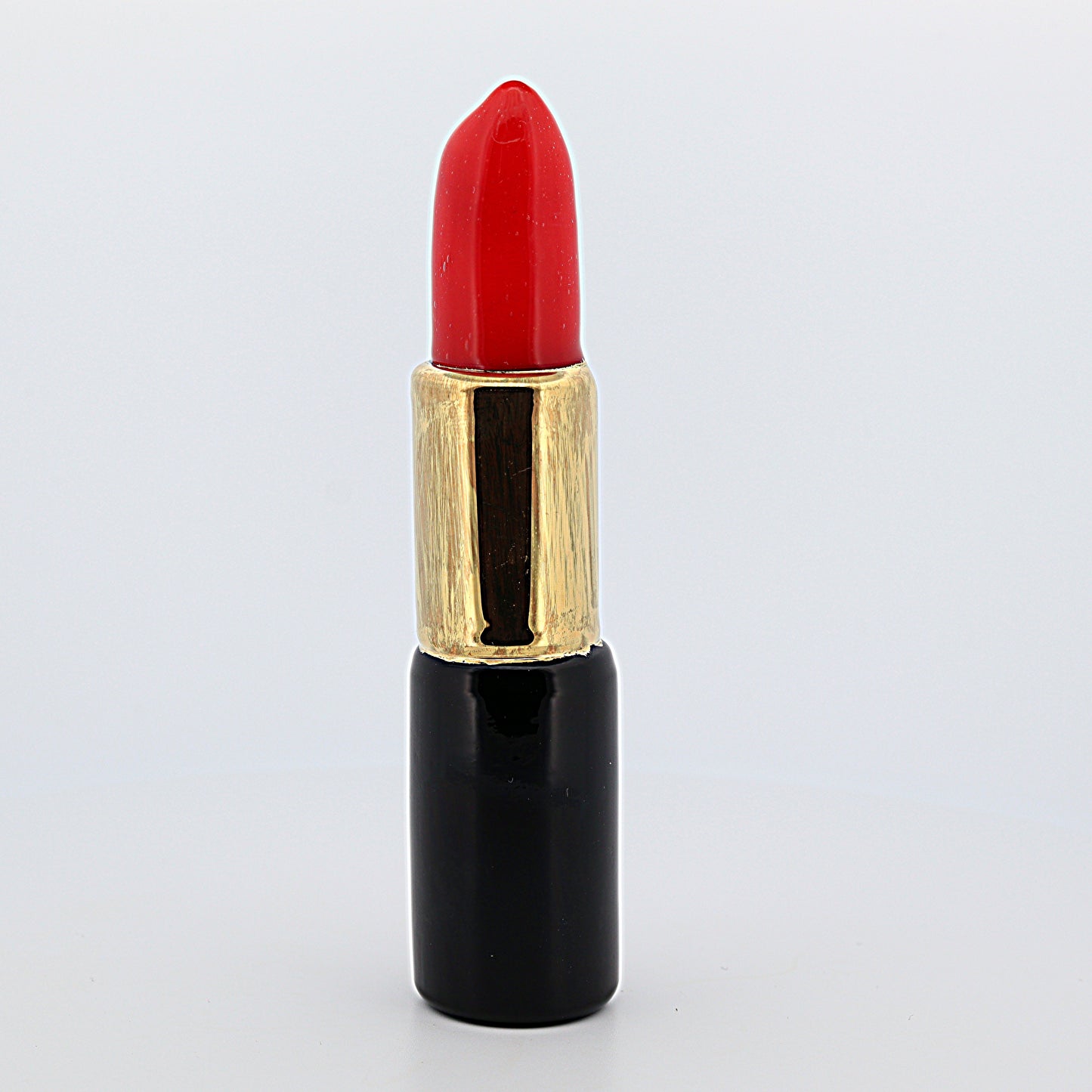 SakiBomb HackySacky “I Want It All” Red Lipstick Onie